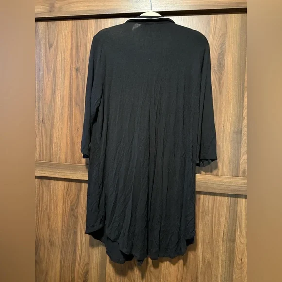 Torrid Black Button-Up Nightshirt with White Trim, Size 0 - Picture 2 of 3